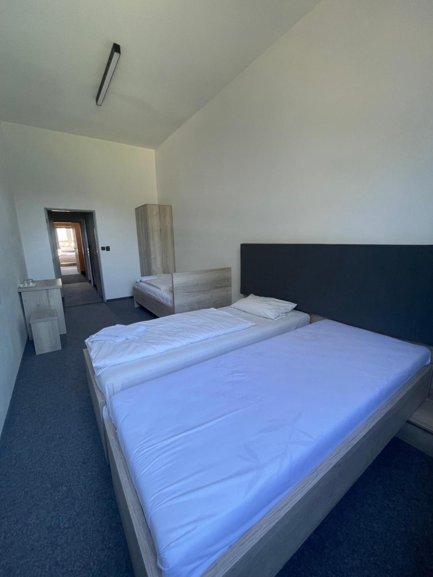 Hotel Stadion 3*